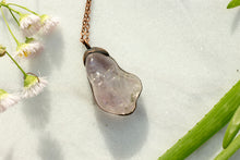 Load image into Gallery viewer, The Moondrop Necklace