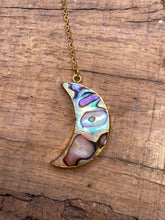 Load image into Gallery viewer, The Golden Y Necklace